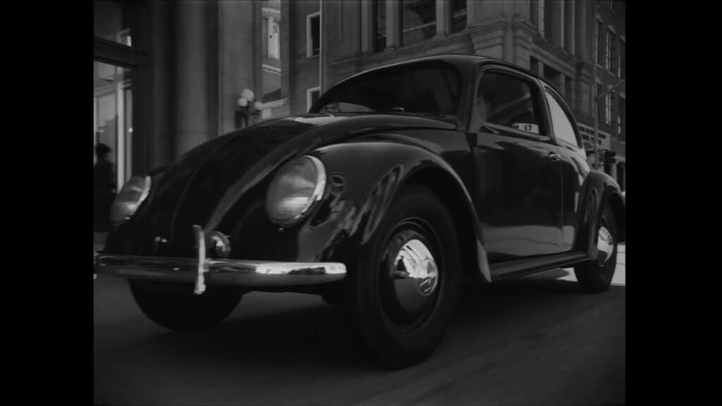 Il fascino intramontabile dei veicoli storici e l'efficacia dello storytelling nostalgico nei grandi spot