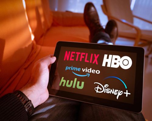 SVOD, AVOD e OTT: come funzionano i modelli di streaming e cosa significano per chi fa pubblicità