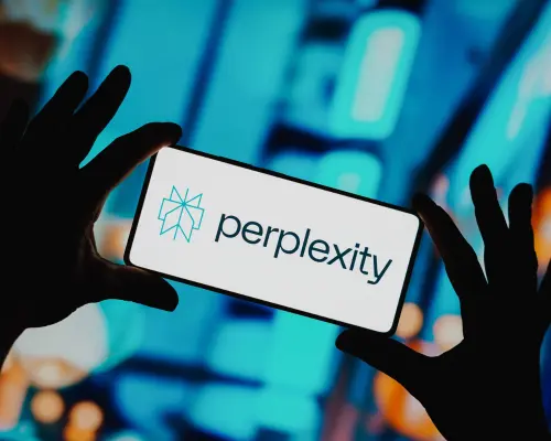 Immagine di copertina per l'articolo: Perplexity AI: Le Nuove Funzionalità che Rivoluzionano la Produttività Aziendale